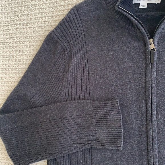 Calvin Klein cardigan - Picture 3 of 3